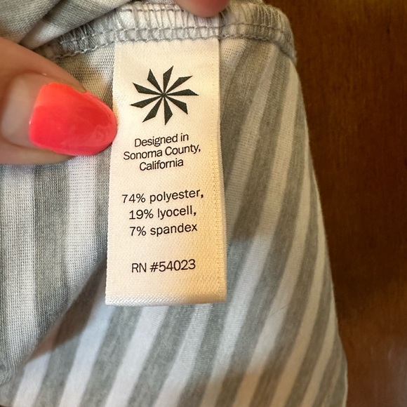 Athleta Muscle Tank Gray & White Stripes size XL - Picture 6 of 6